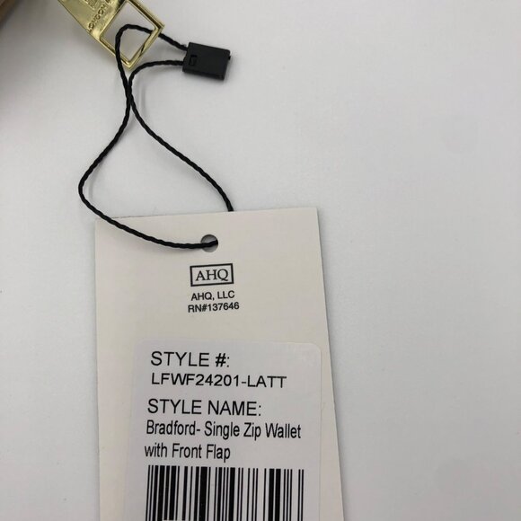 London Fog Bradford Single Zip Wallet With Front‎ Flap & Wrist Strap Latte NWT - Picture 5 of 7